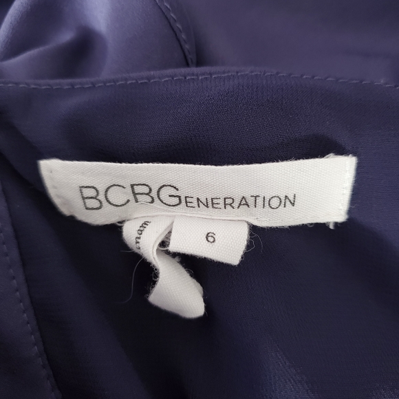 BCBGeneration Ruffled Sleeves Fit & Flare Dress Womens size 6 - Picture 5 of 5